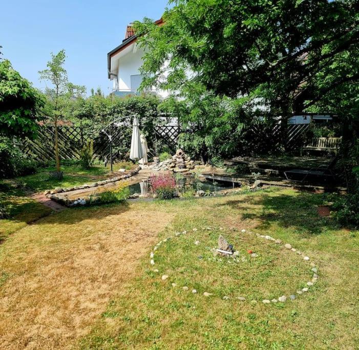 Apartmán Eine Oase Bei Tara In Waldacker Rödermark Exteriér fotografie